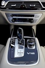 BMW M760i xDrive 2017 года (NA)